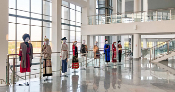 Выставка национальных костюмов народов России в гор. Ярославле