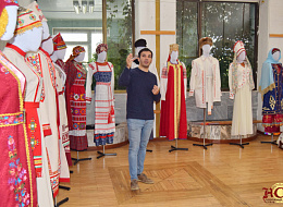 Выставка № 4 национальных костюмов народов России в ДДюТ г. Владимир (отчет)