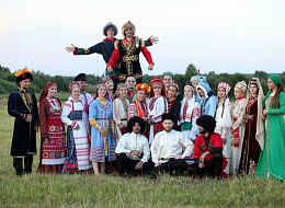 Как в разных уголках страны сохраняют и возрождают традиции и обычаи народов России 